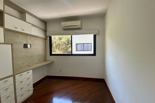 Quarto 1 de apartamento à venda com 2 quartos, 82m² em Leblon, Rio de Janeiro