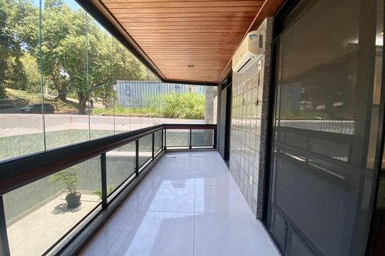 Varanda Sala de apartamento à venda com 2 quartos, 82m² em Leblon, Rio de Janeiro