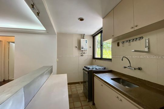 Cozinha de apartamento à venda com 2 quartos, 82m² em Leblon, Rio de Janeiro