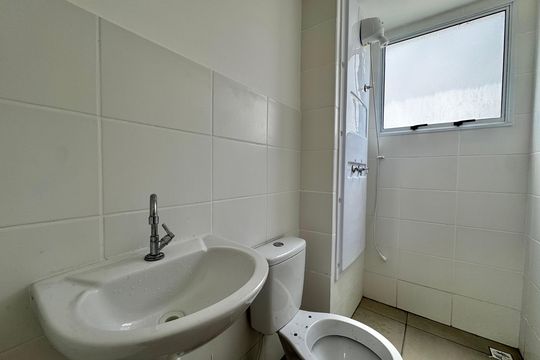 Banheiro social  de apartamento à venda com 2 quartos, 45m² em Recreio, Rio de Janeiro