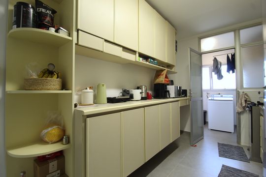 Cozinha de apartamento à venda com 3 quartos, 97m² em Itaim Bibi, São Paulo