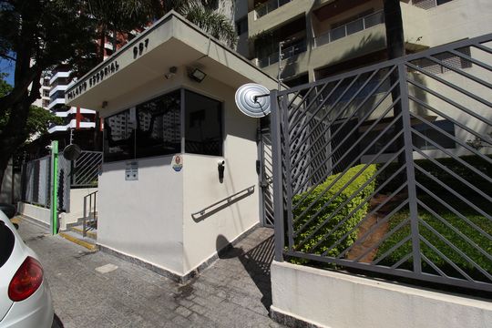 Fachada e Portaria de apartamento à venda com 3 quartos, 97m² em Itaim Bibi, São Paulo