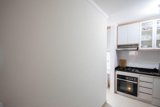 Cozinha de apartamento à venda com 2 quartos, 47m² em Vila Nivi, São Paulo