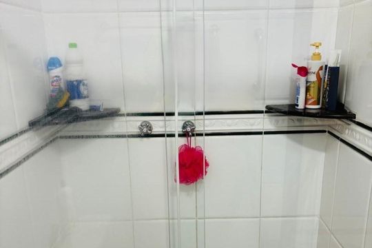 Banheiro de casa à venda com 2 quartos, 142m² em Jardim Marcel, São Paulo