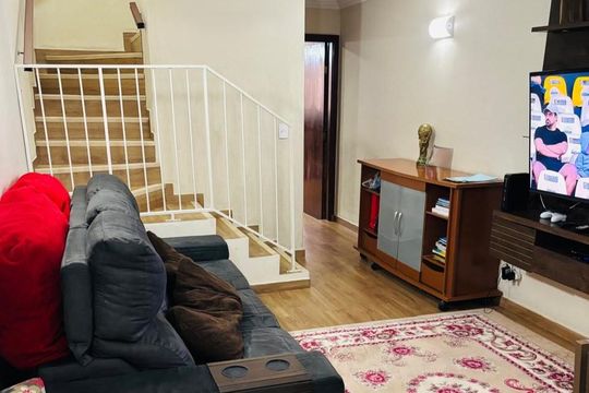 Casa à venda com 2 quartos, 142m² em Jardim Marcel, São Paulo