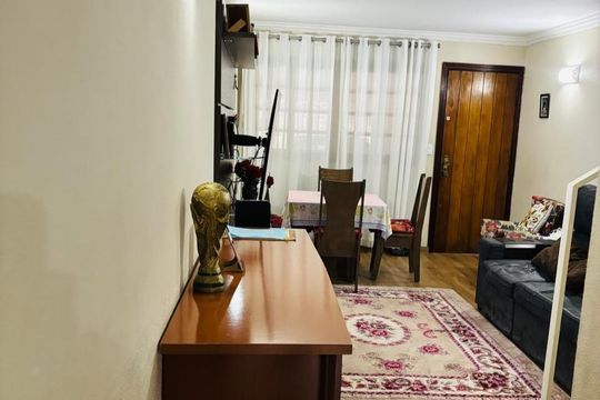 Sala de casa à venda com 2 quartos, 142m² em Jardim Marcel, São Paulo
