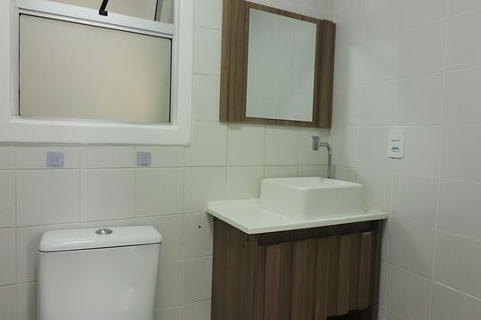 Banheiro Social de apartamento para alugar com 3 quartos, 58m² em Paulicéia, São Bernardo do Campo