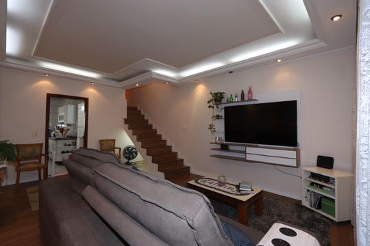 Sala de casa à venda com 3 quartos, 168m² em Vila Santa Clara, São Paulo
