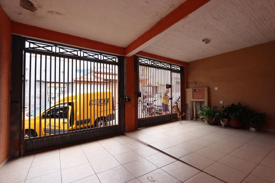 Garagem de casa à venda com 3 quartos, 168m² em Vila Santa Clara, São Paulo