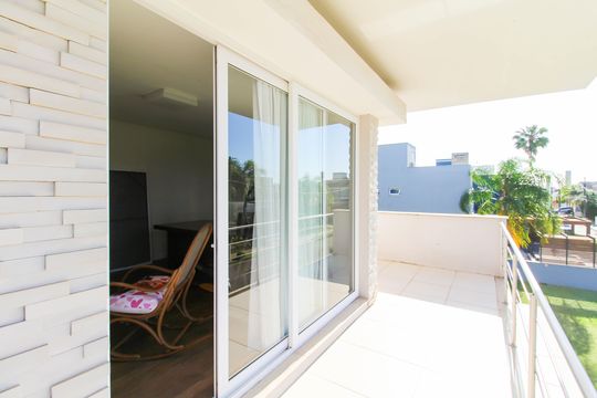 Varanda da Suíte 2 de casa de condomínio à venda com 4 quartos, 317m² em Igara, Canoas
