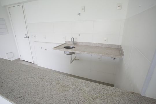 Cozinha de apartamento à venda com 2 quartos, 60m² em Taquara, Rio de Janeiro
