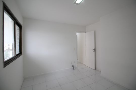 Quarto 2 de apartamento à venda com 2 quartos, 75m² em Barra Olímpica, Rio de Janeiro