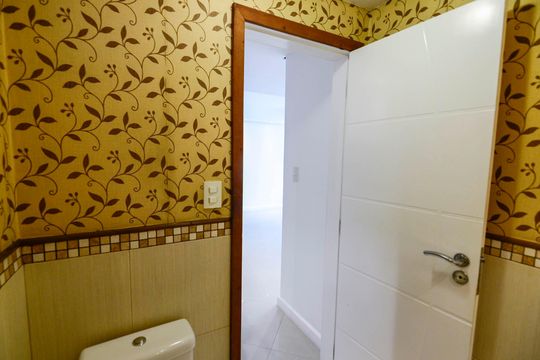 Lavabo de apartamento à venda com 3 quartos, 158m² em Tijuca, Rio de Janeiro