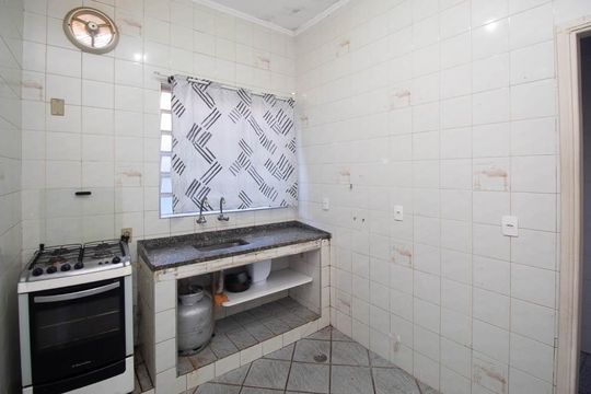 Cozinha de casa para alugar com 2 quartos, 105m² em Vila Mazzei, São Paulo