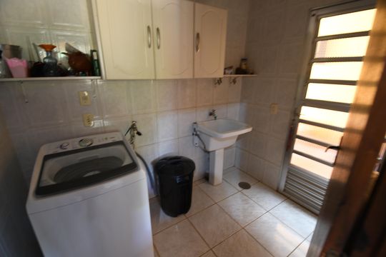 Área de Serviço de casa de condomínio para alugar com 4 quartos, 476m² em Conjunto Habitacional Vila Santana (sousas), Campinas