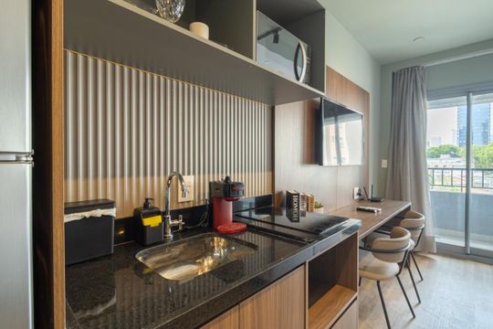 Cozinha de kitnet/studio à venda com 1 quarto, 24m² em Vila Olímpia, São Paulo