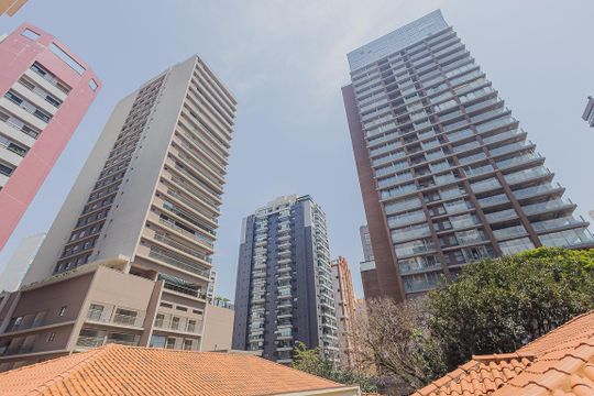 Fachada de kitnet/studio para alugar com 1 quarto, 26m² em Pinheiros, São Paulo
