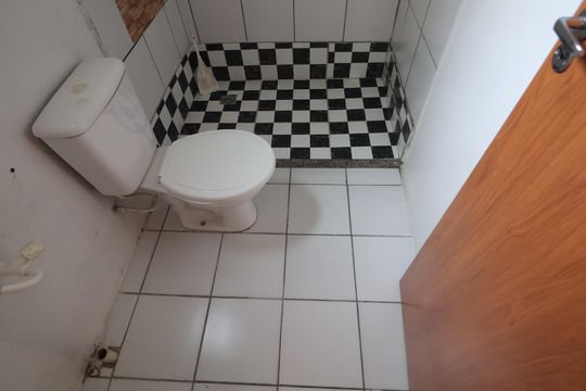 Banheiro de apartamento para alugar com 2 quartos, 43m² em Rio Branco, Canoas