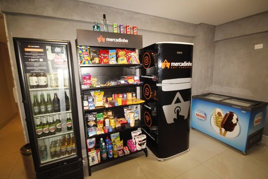Closet de apartamento à venda com 2 quartos, 65m² em Carmo, Belo Horizonte