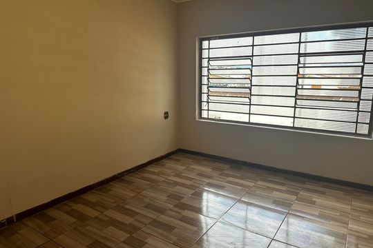 Sala de casa à venda com 3 quartos, 220m² em Jardim do Lago, Campinas