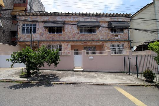 Fachada da casa de casa à venda com 5 quartos, 171m² em Irajá, Rio de Janeiro