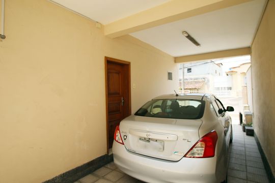 Garagem de casa à venda com 5 quartos, 171m² em Irajá, Rio de Janeiro