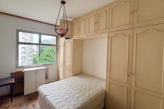 Suíte de apartamento à venda com 3 quartos, 90m² em Leblon, Rio de Janeiro