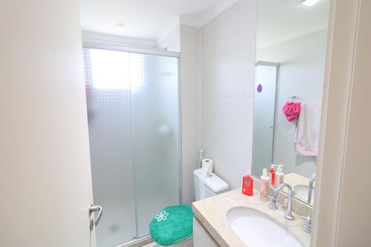 Banheiro da Suíte 2 de apartamento à venda com 3 quartos, 87m² em Cidade São Francisco, São Paulo