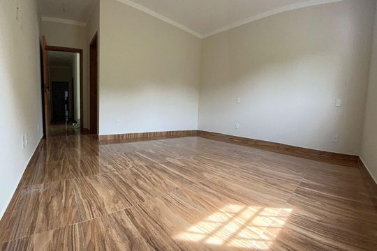 Sala de casa à venda com 3 quartos, 137m² em Parque Jambeiro, Campinas