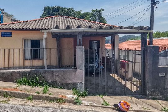 Fachada de casa à venda com 3 quartos, 120m² em Vila Boacava, São Paulo