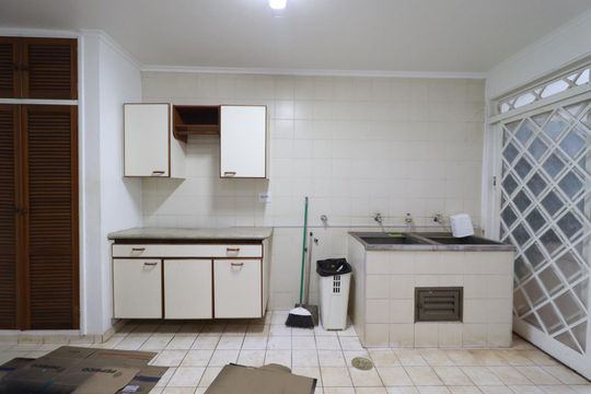 Área de Serviço de casa para alugar com 4 quartos, 610m² em Centro, Ribeirão Preto