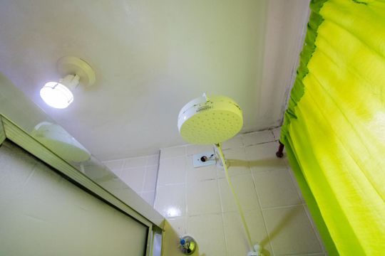 Banheiro de apartamento à venda com 2 quartos, 49m² em Cidade São Jorge, Santo André