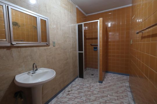 Banheiro de casa para alugar com 2 quartos, 115m² em Penha de França, São Paulo