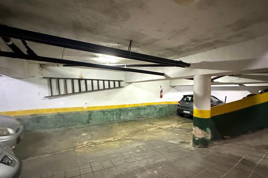 Garagem de apartamento à venda com 3 quartos, 400m² em Copacabana, Rio de Janeiro