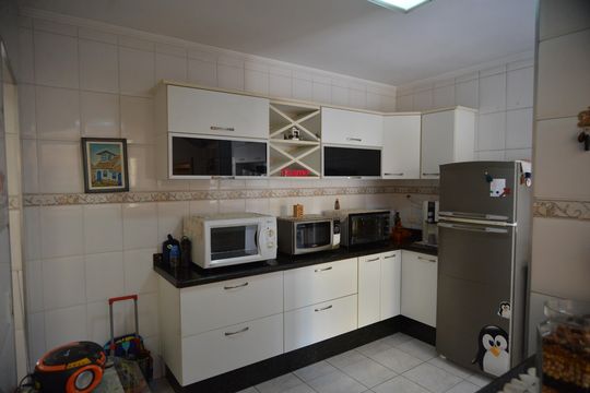 Cozinha de apartamento à venda com 3 quartos, 109m² em Vila Camilópolis, Santo André