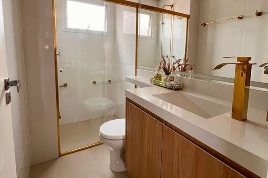 Banheiro da Suíte de apartamento à venda com 2 quartos, 77m² em Vila Marlene, São Bernardo do Campo