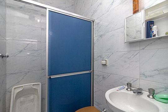 banheiro na suíte casa 2_1 de casa à venda com 4 quartos, 183m² em Vila da Saúde, São Paulo
