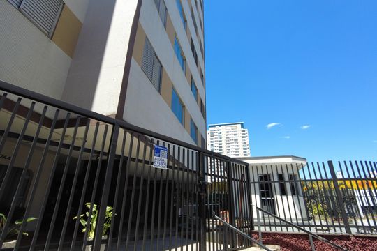 Fachada de apartamento à venda com 2 quartos, 52m² em Jardim Aeroporto, São Paulo