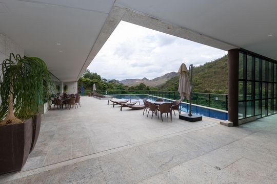 Área comum - Piscina de casa de condomínio à venda com 4 quartos, 380m² em Vale dos Cristais, Nova Lima