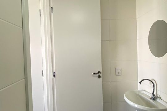 Banheiro da Suíte de apartamento para alugar com 1 quarto, 45m² em Jardim Mirante, São Paulo