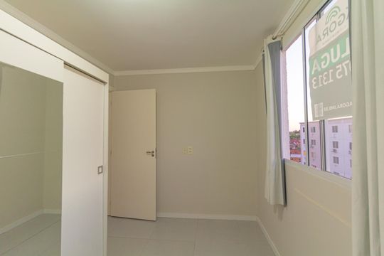 Quarto 1 de apartamento para alugar com 2 quartos, 42m² em Mato Grande, Canoas
