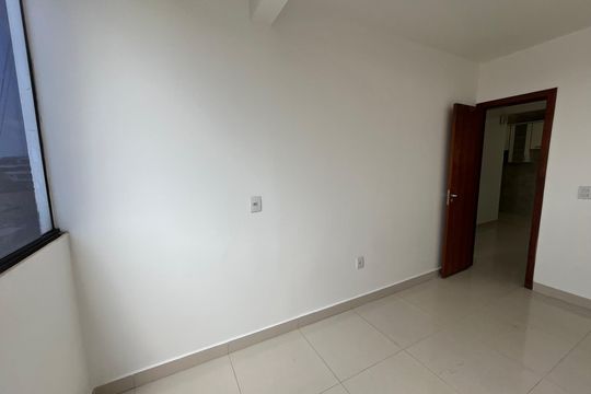 Quarto 1 de apartamento para alugar com 2 quartos, 55m² em Qe 40, Brasília