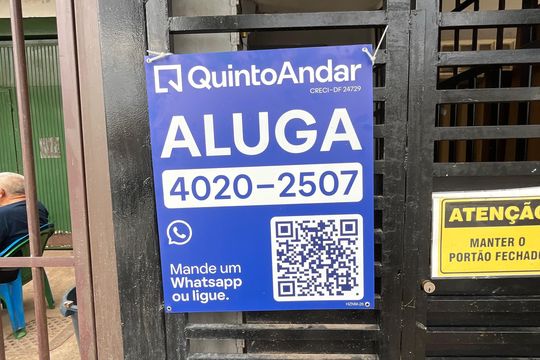 Placa de apartamento para alugar com 2 quartos, 55m² em Qe 40, Brasília