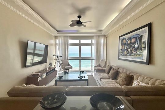 Apartamento para alugar com 5 quartos, 220m² em Centro, Guarujá