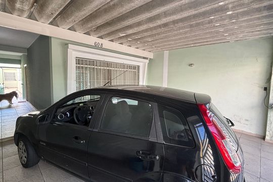Garagem de casa à venda com 3 quartos, 228m² em Vila Homero Thon, Santo André