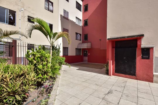 Entrada de apartamento para alugar com 2 quartos, 51m² em Conjunto Promorar Raposo Tavares, São Paulo