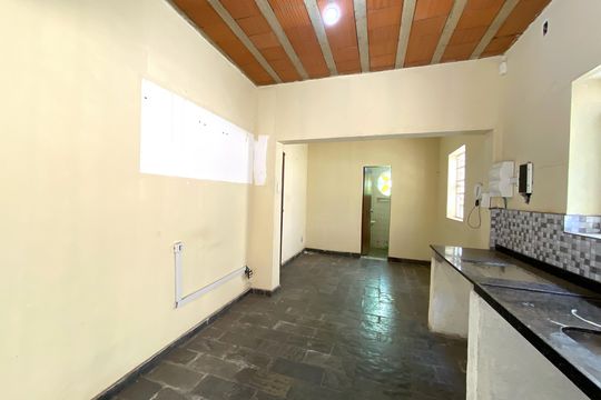Cozinha de casa à venda com 4 quartos, 392m² em Floresta, Belo Horizonte
