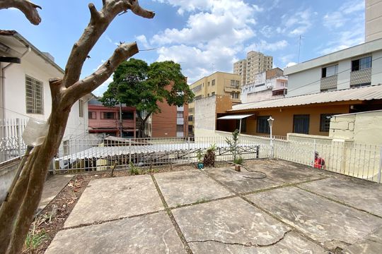Quintal de casa à venda com 4 quartos, 392m² em Floresta, Belo Horizonte