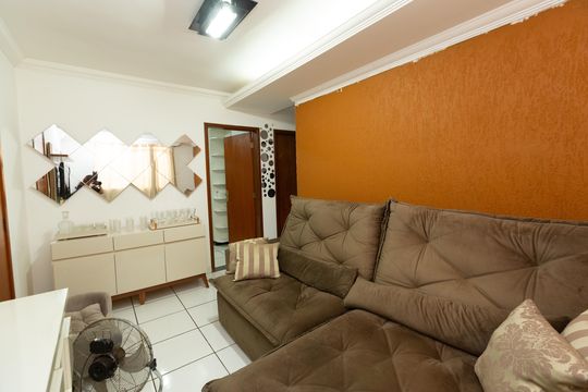 Apartamento à venda com 2 quartos, 77m² em Novo Eldorado, Contagem