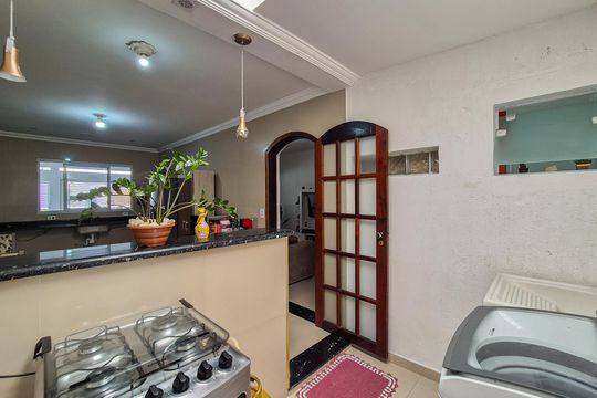 Área de Serviço de casa à venda com 2 quartos, 200m² em Jardim Andrea Demarchi, São Bernardo do Campo